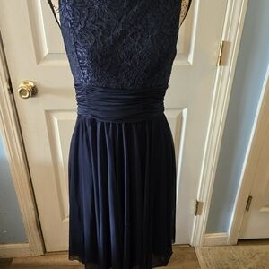 Chic Navy Lace Midi Dress